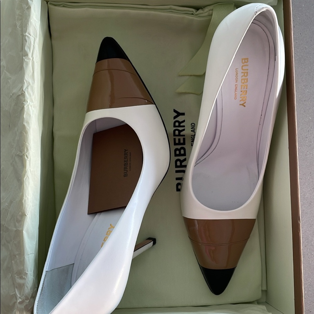 Burberry Annalise Pumps
